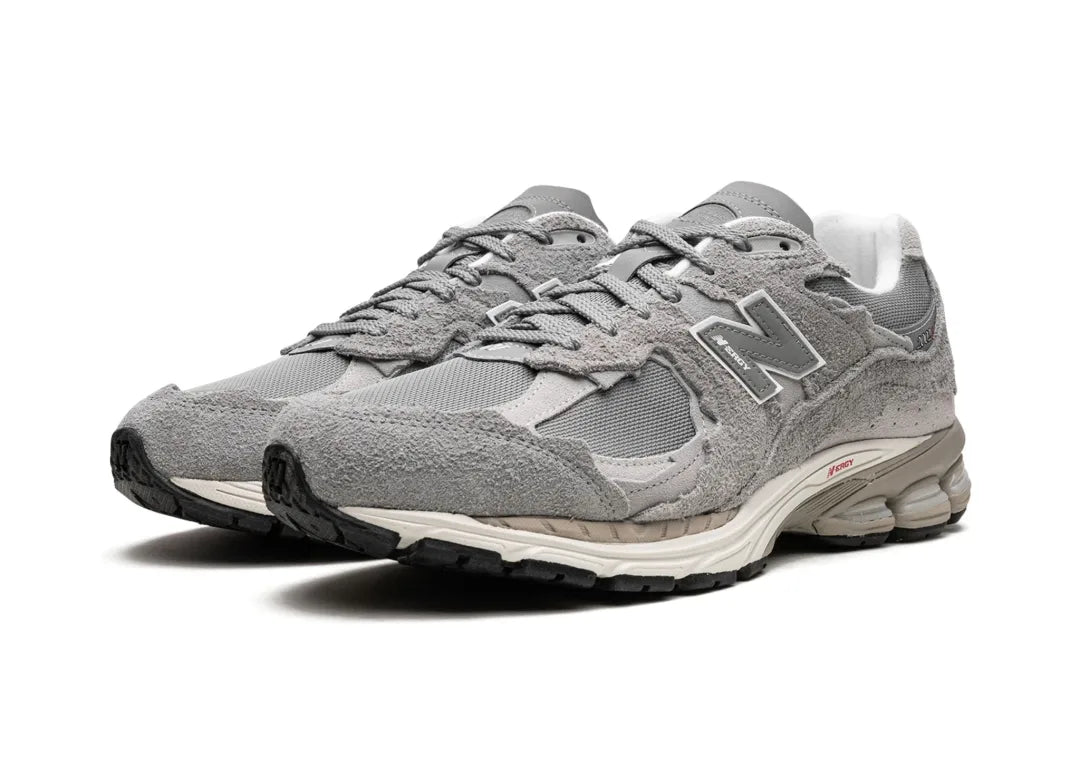 New Balance 2002R Protection Pack Grey - PLUGSNEAKRS