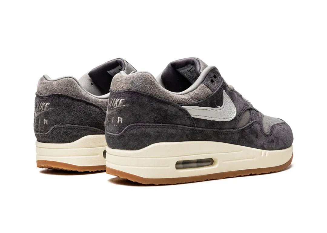 Nike Air Max 1 Crepe Soft Grau