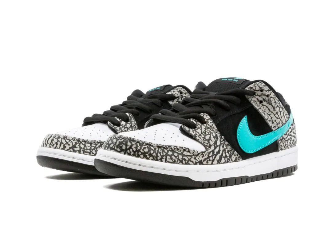 Nike SB Dunk Low atmos Elephant