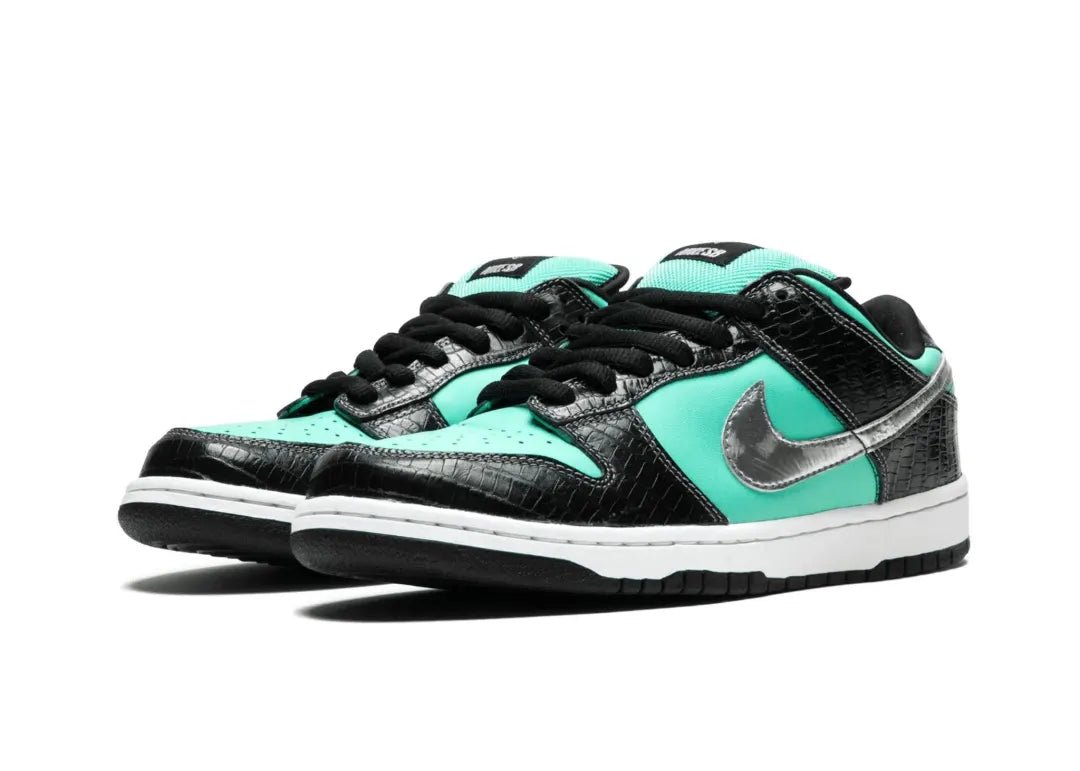 Nike SB Dunk Low Diamond Supply Co. - PLUGSNEAKRS