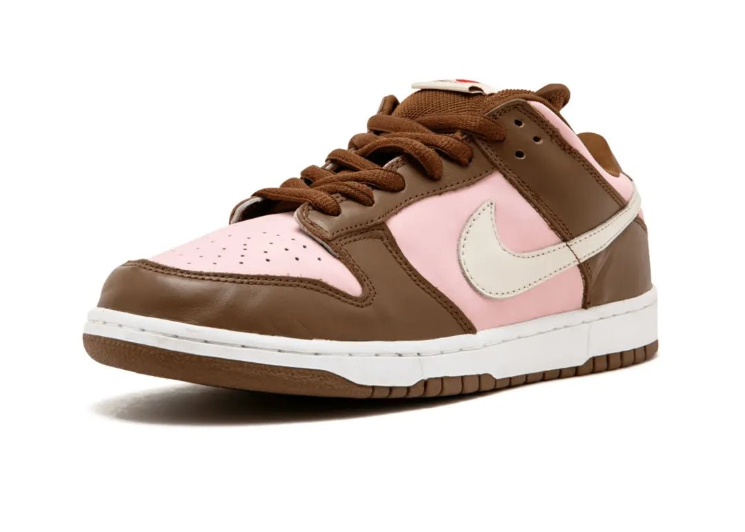 Nike SB Dunk Low Stussy Cherry