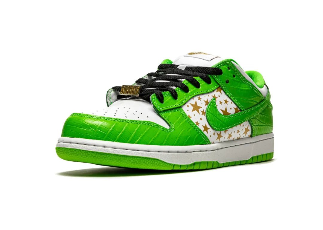 Nike SB Dunk Low Supreme Stars Mean Green - PLUGSNEAKRS