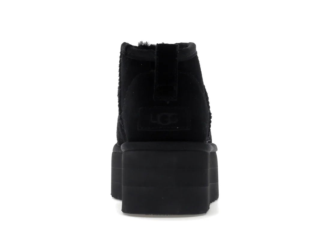 Buty UGG Classic Ultra Mini na platformie czarne (W)